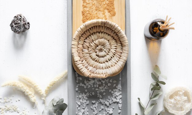 Wprowadź harmonię do wnętrza dzięki naturalnym materiałom